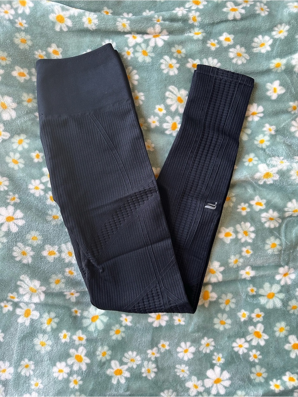 Fabletics Seamless Black Ribbed Leggings
